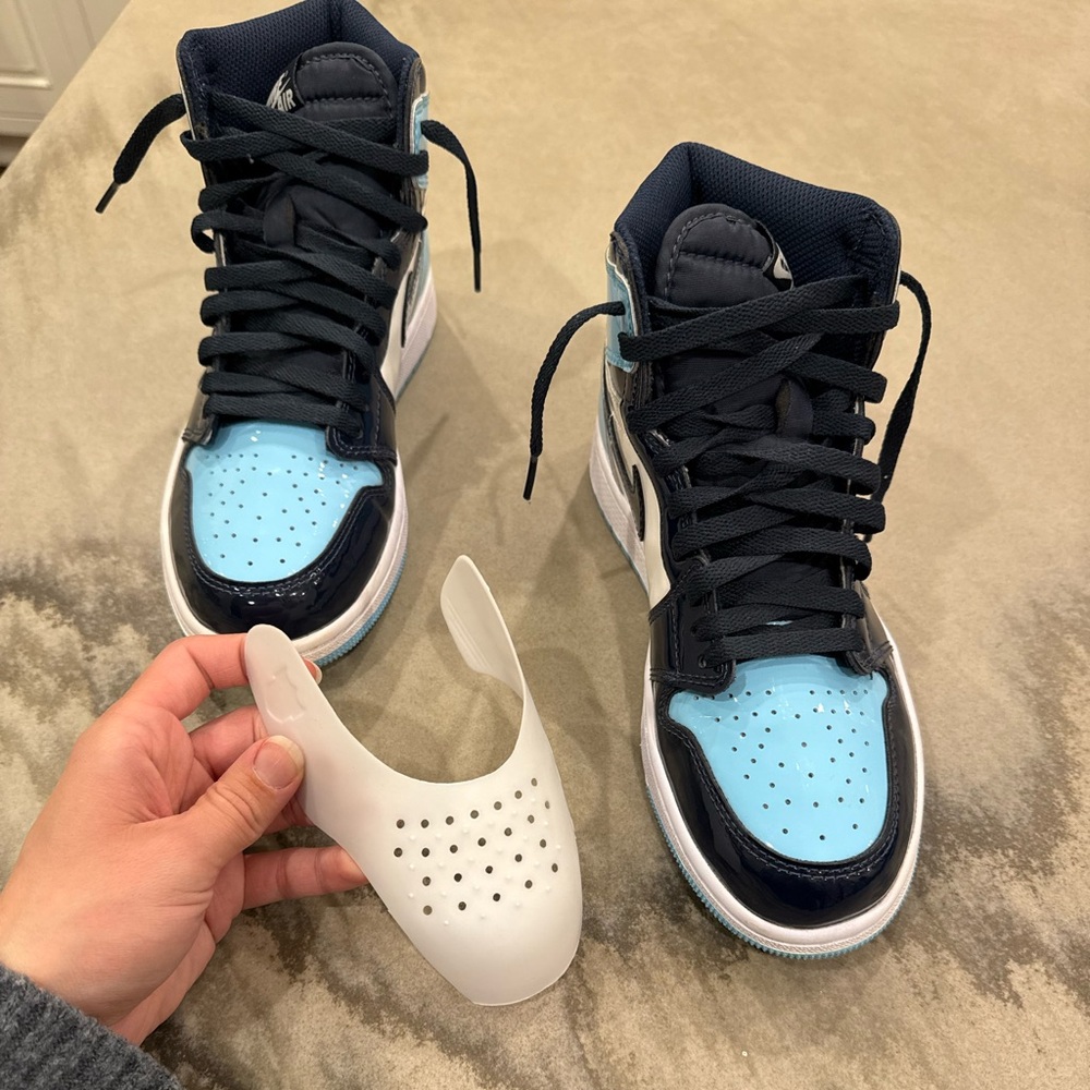 Air Jordan 1 Retro High OG 'Blue Chill' - Women’s 8, Men’s 6.5 - Picture 9 of 12